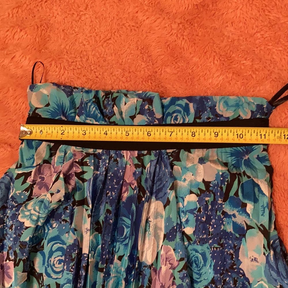 BALENCIAGA Floral Pleated midi skirt - Picture 9 of 9